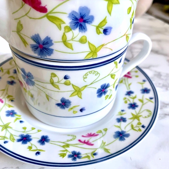 Mantles Teacup Set ceramic 4 piece NWT - Picture 2 of 3